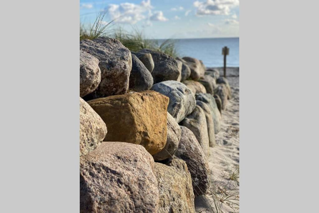 Ferienwohnung am Südstrand auf Fehmarn, Hafenblick Exterior foto